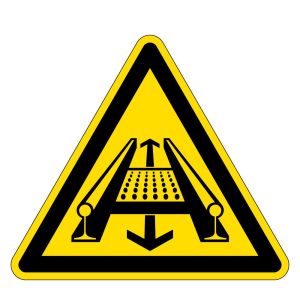 Warnzeichen - Warnung vor Gefahren durch eine Förderanlage im Gleis - Folie Selbstklebend  - Schenkellänge 5 cm