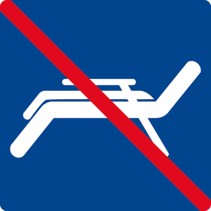 Schwimmbadschild - Liegen reservieren verboten - Folie Selbstklebend - 5 x 5 cm